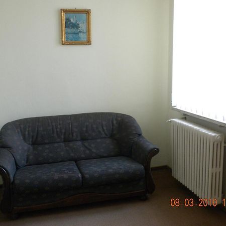 Hotel Continental City Center Яш Екстериор снимка